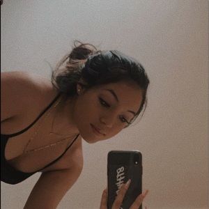 Meet your Posher, Liz